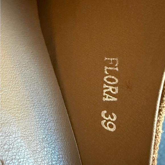 NWOT Anthropologie Tan Suede Flora Mules - Picture 10 of 11